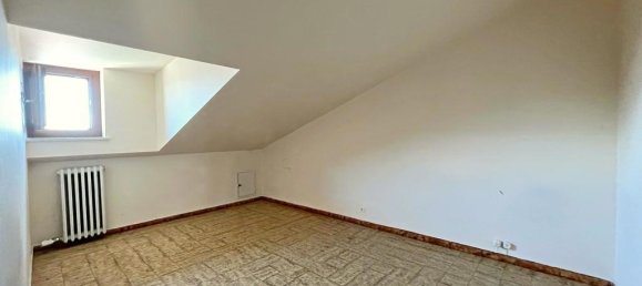 3 rooms Penthouse in Santa Vittoria d'Alba, Italy No. 178585 12