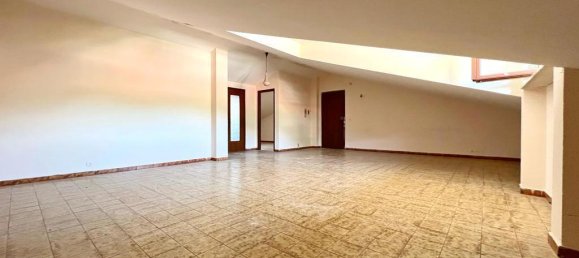 3 rooms Penthouse in Santa Vittoria d'Alba, Italy No. 178585 5