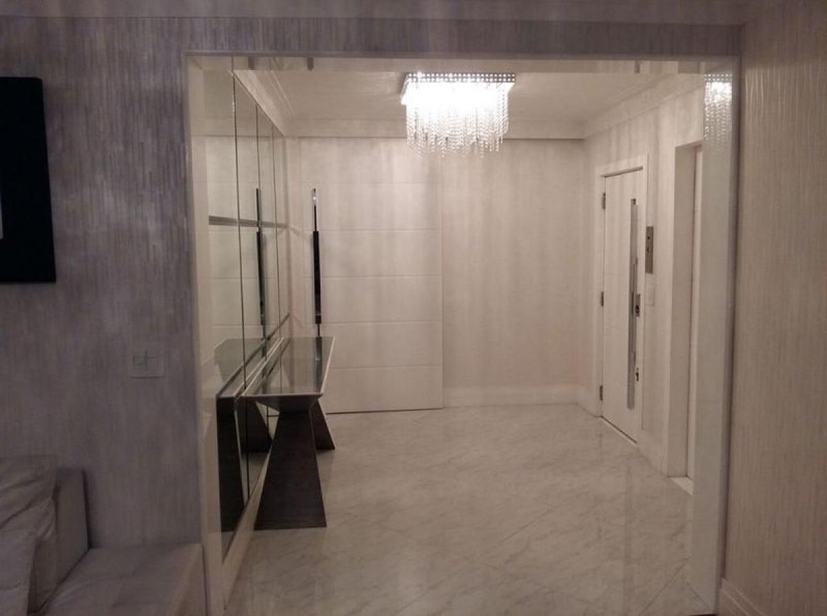 4 bedrooms Apartment in Sao Paulo, Brazil No. 528718