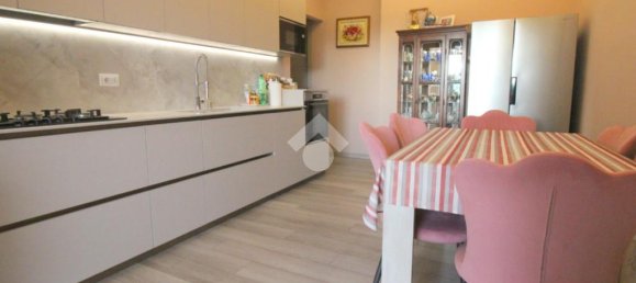 Apartamento T3 em Rho, Italy N.º 53827 13