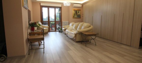 Apartamento T3 em Rho, Italy N.º 53827 3