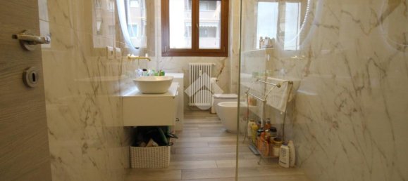 Apartamento T3 em Rho, Italy N.º 53827 28