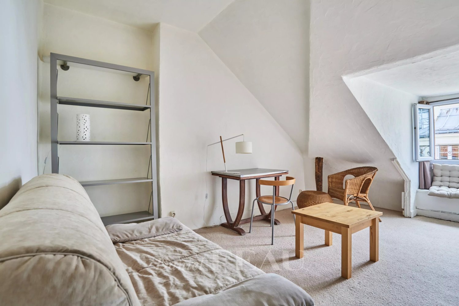 1 bedroom Apartment in Paris, France No. 121934