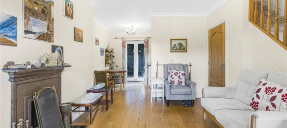 2 bedrooms Commercial property in Little Berkhamsted, United Kingdom No. 6549 3