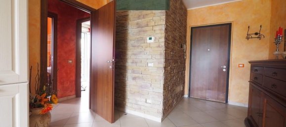 4-Zimmer Wohnung in Follo, Italy, Nr. 76802 2