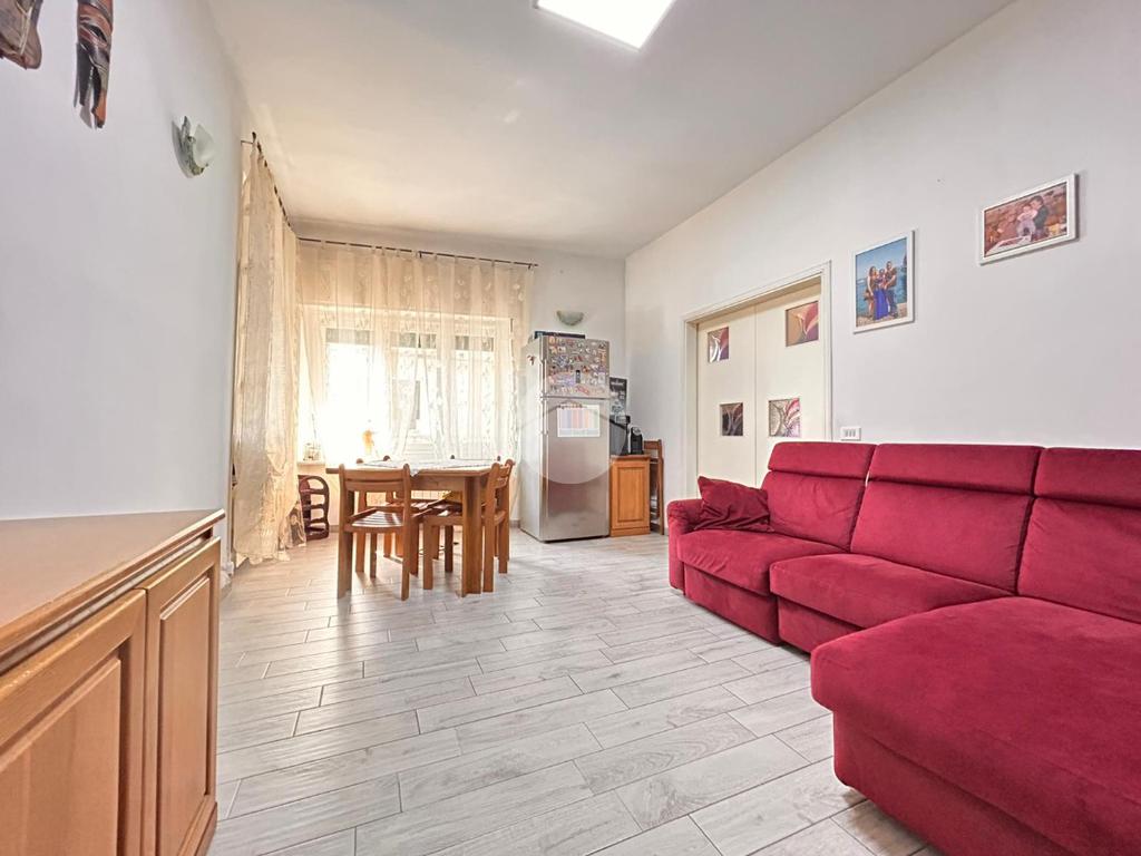 Apartamento T2 em La Spezia, Italy N.º 305634