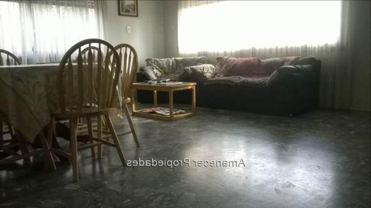 3 bedrooms House in Montevideo, Uruguay No. 6783