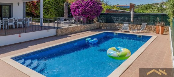 3 bedrooms Villa in Loule, Portugal No. 146122 2