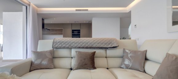 3 chambres Penthouse à Marbella, Spain No. 35506 9