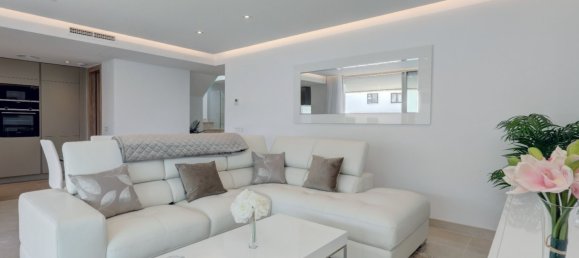 3 chambres Penthouse à Marbella, Spain No. 35506 8