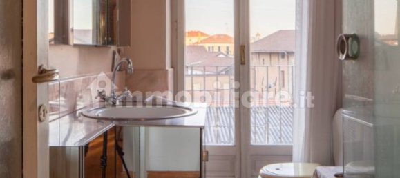 2 bedrooms Apartment in Novara, Italy No. 99732 8