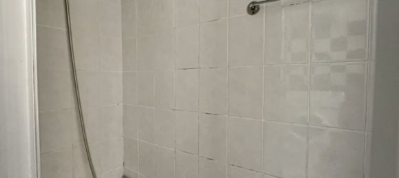 Studio in Clichy, France No. 172068 4