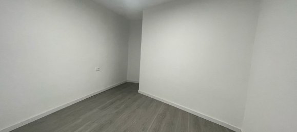 1 bedroom Penthouse in L'Hospitalet de Llobregat, Spain No. 167637 24