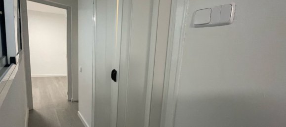 1 bedroom Penthouse in L'Hospitalet de Llobregat, Spain No. 167637 26