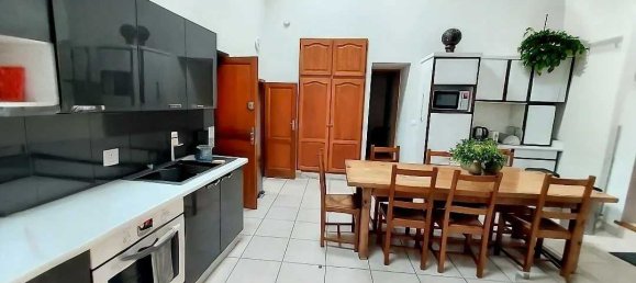 11 غرف نوم قطعة أرض في Ambrus, France رقم 109506 3