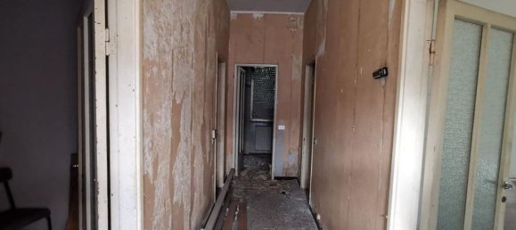 3 Schlafzimmer Haus in Rho, Italy, Nr. 373120 10