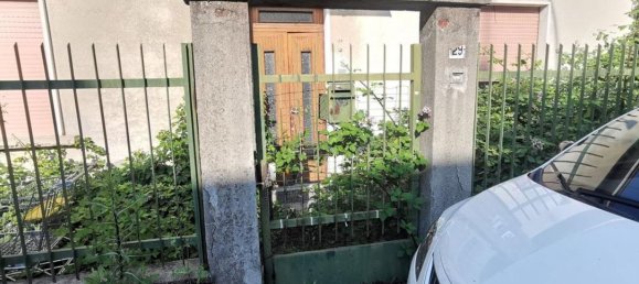 3 Schlafzimmer Haus in Rho, Italy, Nr. 373120 2