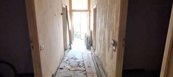 3 Schlafzimmer Haus in Rho, Italy, Nr. 373120 11