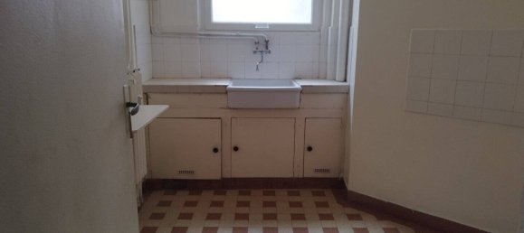 1 bedroom Apartment in Paris, France No. 281082 6