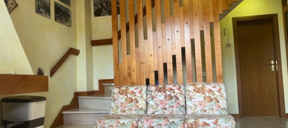 4 bedrooms Duplex in Ovindoli, Italy No. 315622 2