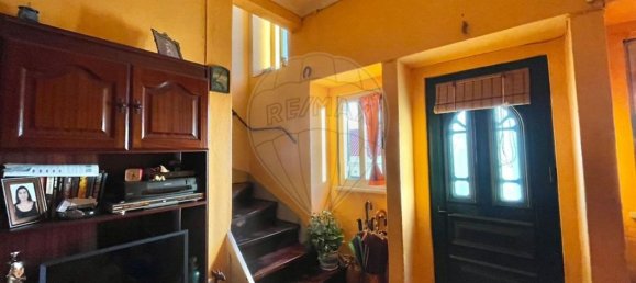 2 bedrooms House in Vialonga, Portugal No. 51838 2