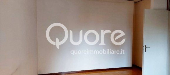 4 Schlafzimmer Wohnung in Udine, Italy, Nr. 316026 3