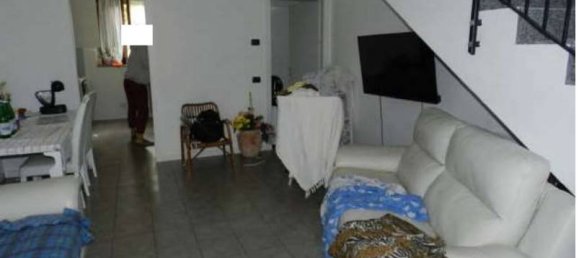 3 Schlafzimmer Wohnung in Spinadesco, Italy, Nr. 96553 14