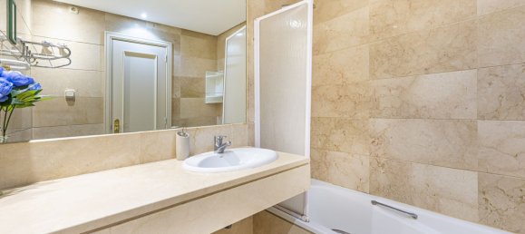 2 bedrooms Apartment in Marbella, Spain No. 133957 15