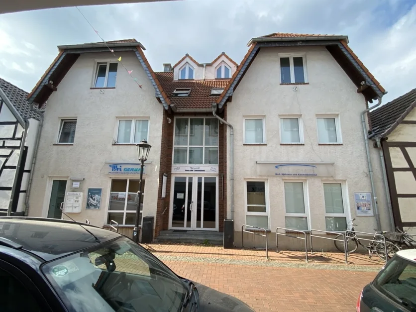 1031m² Building in Bonn, Germany No. 58494