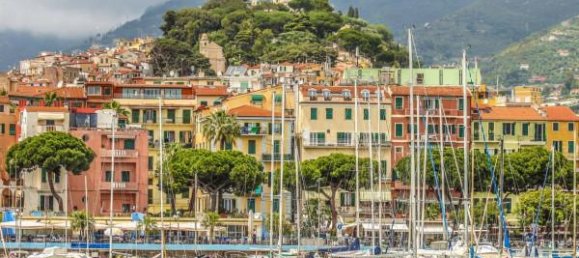 6-Zimmer Gebäude in Sanremo, Italy, Nr. 116851 2