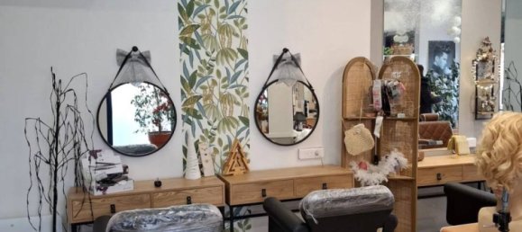 Propiedad comercial en Magny-les-Hameaux, France 59 m² No. 150603 2