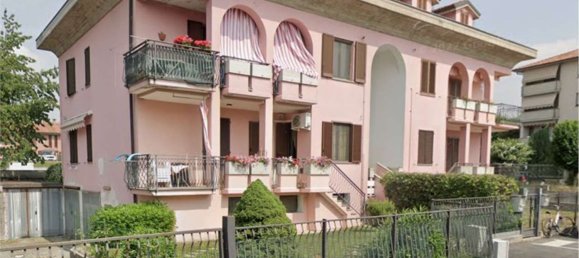 2-salle Appartement à Bernareggio, Italy No. 7673 33