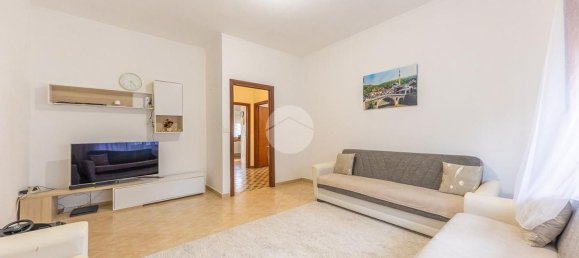 4 rooms Apartment in Rome, Italy No. 298305 6