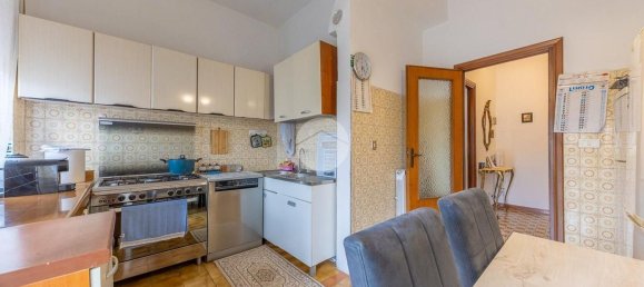 4 rooms Apartment in Rome, Italy No. 298305 9