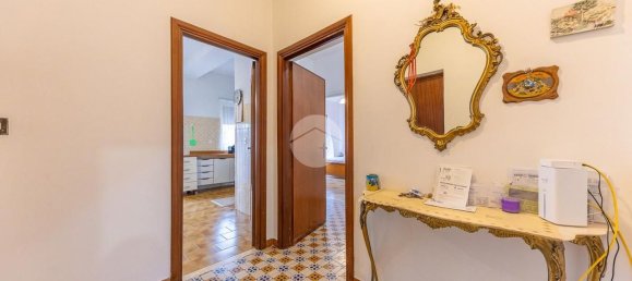 4 rooms Apartment in Rome, Italy No. 298305 8