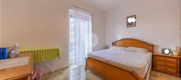 4 rooms Apartment in Rome, Italy No. 298305 16