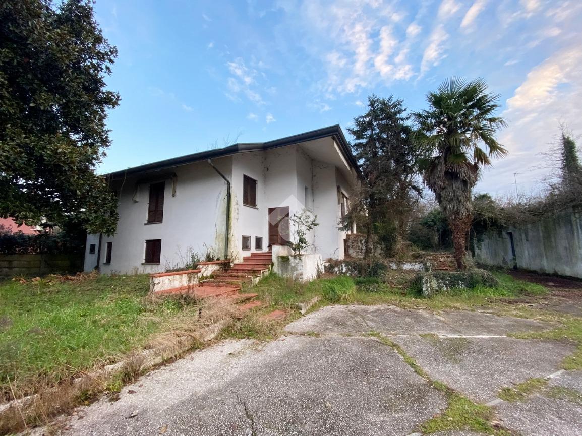 5 rooms Villa in Treviso, Italy No. 146538