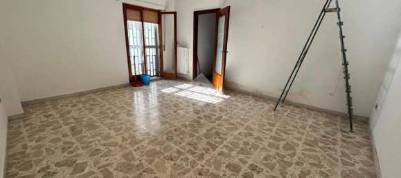 Apartamento de 2 dormitorios en Barletta, Italy No. 348549 5