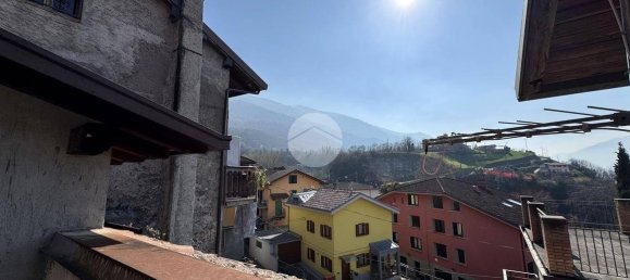 4 bedrooms House in Bienno, Italy No. 101835 4