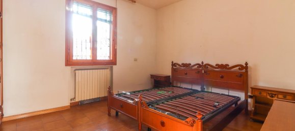 3 rooms Apartment in San Lazzaro di Savena, Italy No. 165030 17
