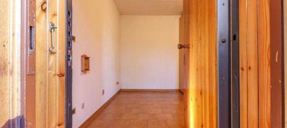 3 rooms Apartment in San Lazzaro di Savena, Italy No. 165030 5