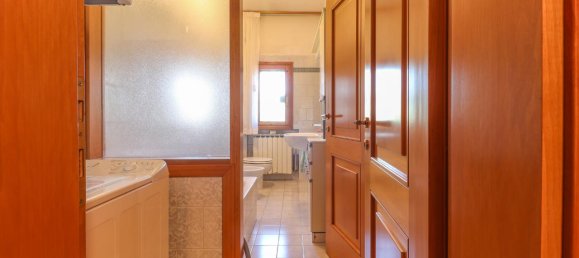 3 rooms Apartment in San Lazzaro di Savena, Italy No. 165030 21