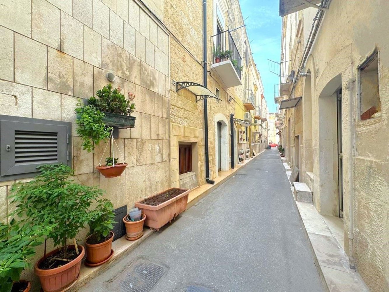 2 bedrooms House in Triggiano, Italy No. 401214