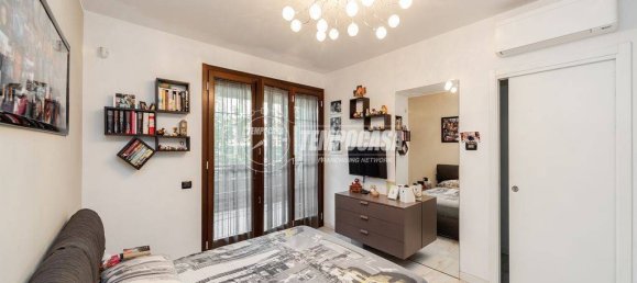 2 Schlafzimmer Wohnung in Villasanta, Italy, Nr. 311081 11