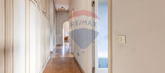 5 غرف نوم فيلا في Jerago con Orago, Italy رقم 356153 26