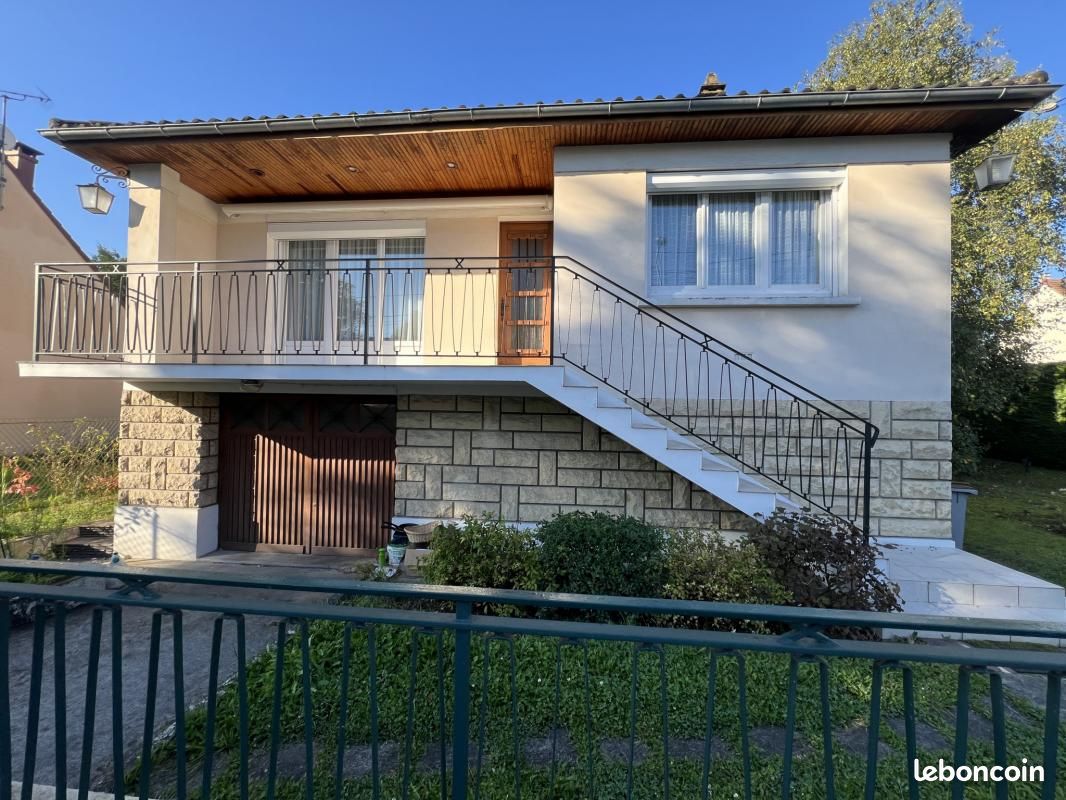 2 bedrooms House in Houilles, France No. 174401