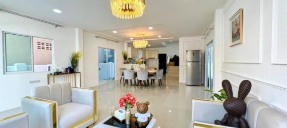 3 Schlafzimmer Haus in Pattaya, Thailand, Nr. 26479 7