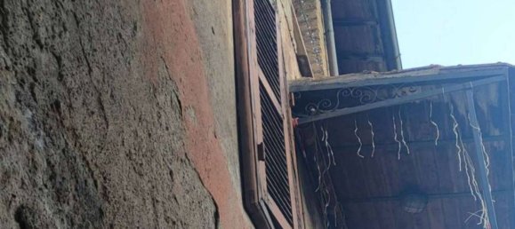 Apartamento de 3 dormitorios en Ronciglione, Italy No. 379169 3