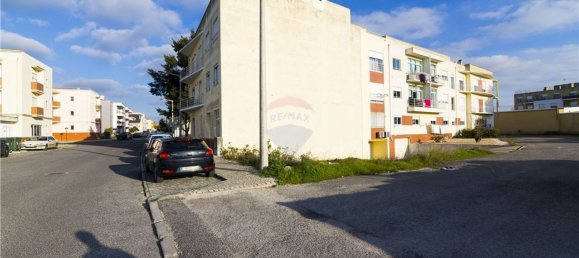 231m² Land in Marinha Grande, Portugal No. 57913 4