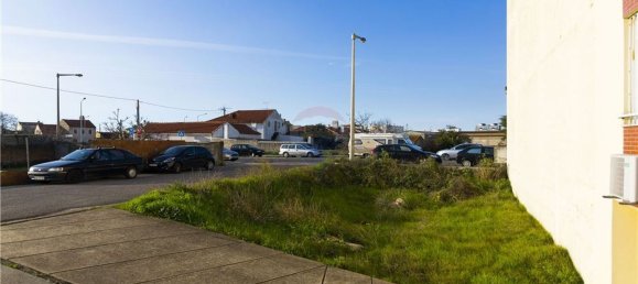 231m² Land in Marinha Grande, Portugal No. 57913 3